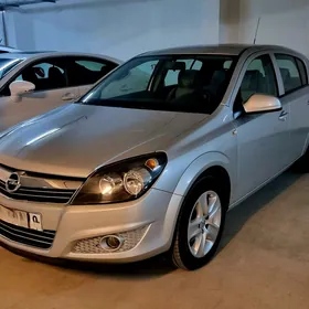 Opel Astra 2013