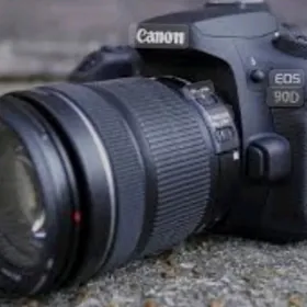 Canon 90d