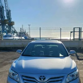 Toyota Camry 2010