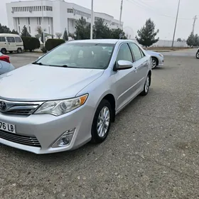 Toyota Camry 2013