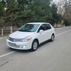 Nissan Versa 2010