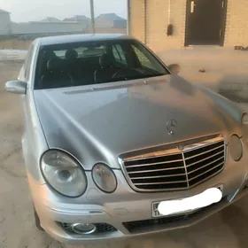 Mercedes-Benz E320 2003