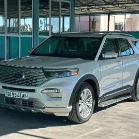 Ford Explorer 2022