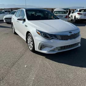 Kia Optima 2019