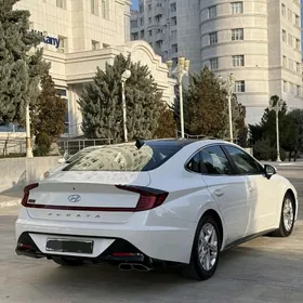 Hyundai Sonata 2021