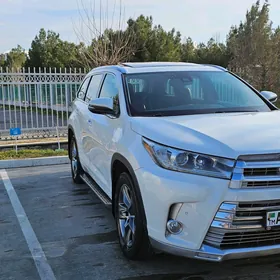 Toyota Highlander 2019