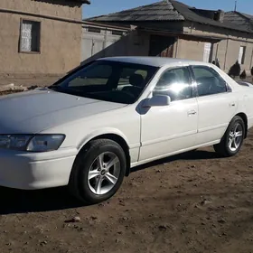 Toyota Camry 1999