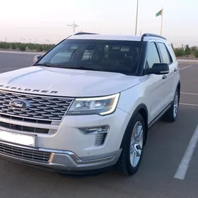 Ford Explorer 2019