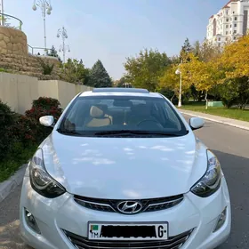 Hyundai Elantra 2011