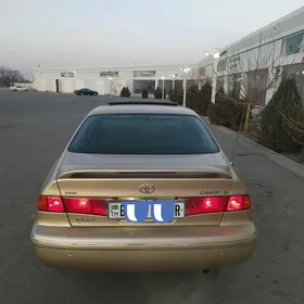 Toyota Camry 2001