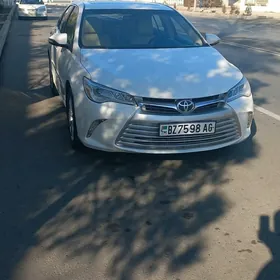 Toyota Camry 2017