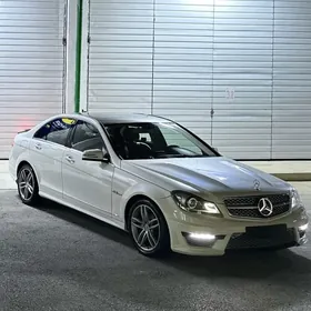 Mercedes-Benz C300 2010