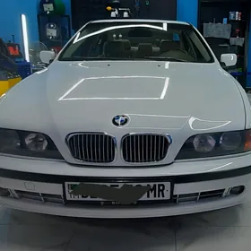 BMW E39 2003