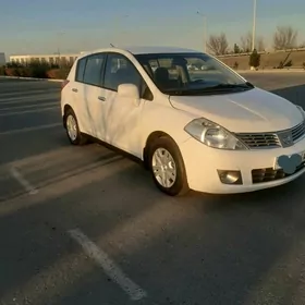 Nissan Versa 2010