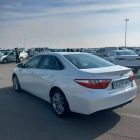 Toyota Camry 2017