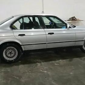 BMW 525 1991