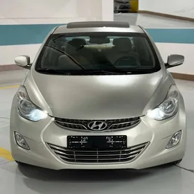 Hyundai Elantra 2013