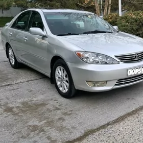 Toyota Camry 2005