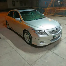 Toyota Camry 2011