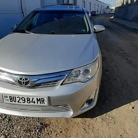 Toyota Camry 2012