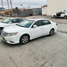 Toyota Avalon 2011