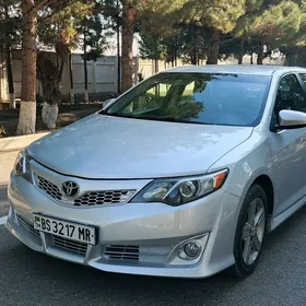 Toyota Camry 2013