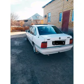 Opel Vectra 1990