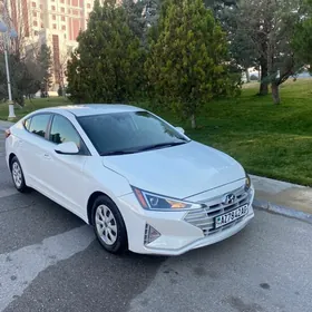 Hyundai Elantra 2019