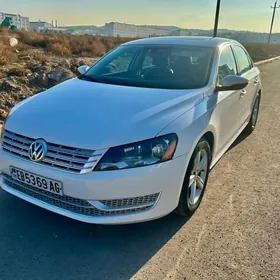 Volkswagen Passat 2012