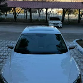 Volkswagen Passat 2012