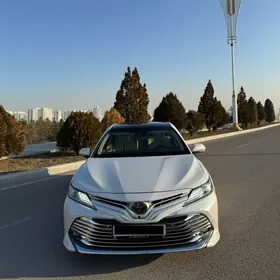 Toyota Camry 2018