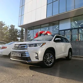 Toyota Highlander 2018