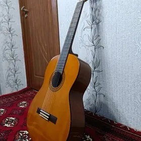 Gitara Yamaha C40