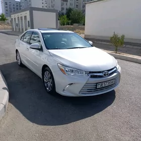 Toyota Camry 2017