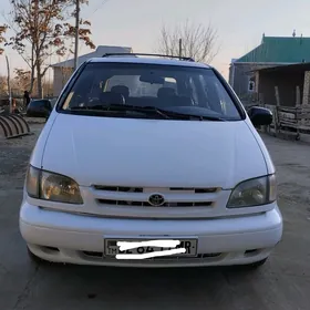 Toyota Sienna 1999