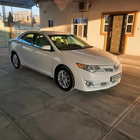 Toyota Camry 2012