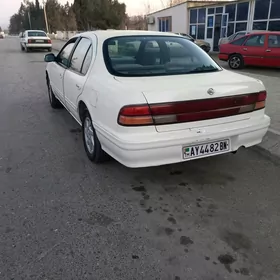 Nissan Maxima 1995