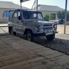 UAZ 469 1985