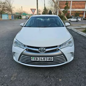 Toyota Camry 2017