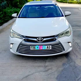 Toyota Camry 2017