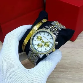 Michael Kors sagat часы