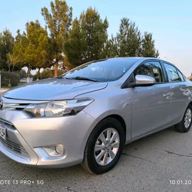 Toyota Yaris 2014