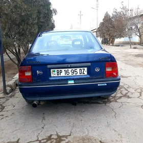 Opel Vectra 1992