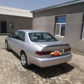 Toyota Camry 2001