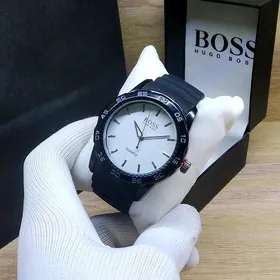 Hugo Boss sagat часы