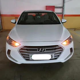 Hyundai Elantra 2018