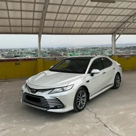 Toyota Camry 2023