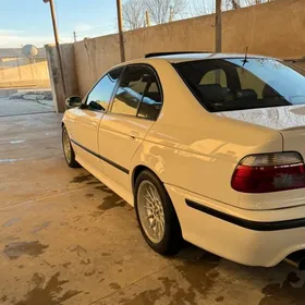 BMW E39 2001