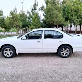 Nissan Cefiro 1995