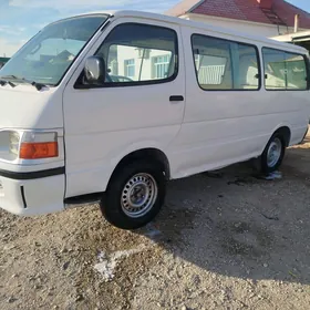 Toyota Hiace 2002